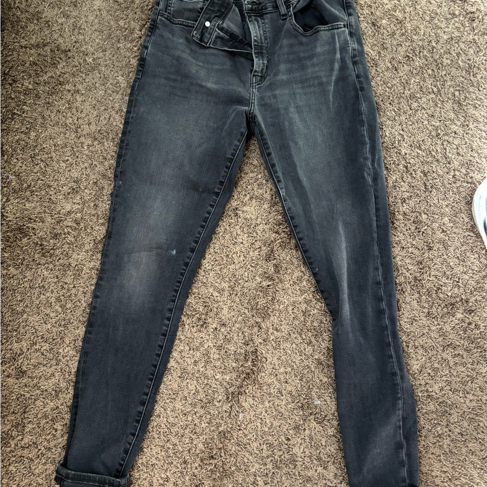 Women’s High-Rise Black Wash Skinny Jeans